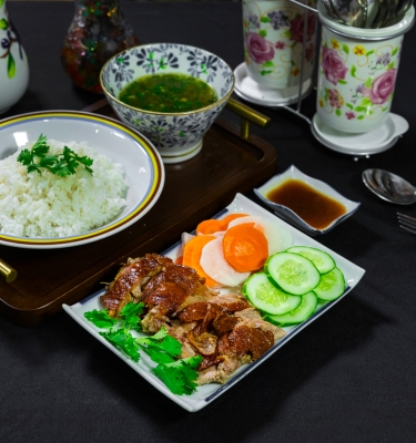 CƠM VỊT QUAY THÁI LAN
